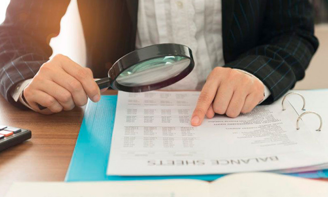 Auditoria financiera cumplimiento normativo