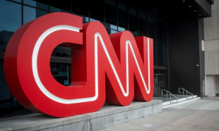 CNN anuncia recorte de 100 empleos como parte de su transformación digital y estrategia de suscripciones 2