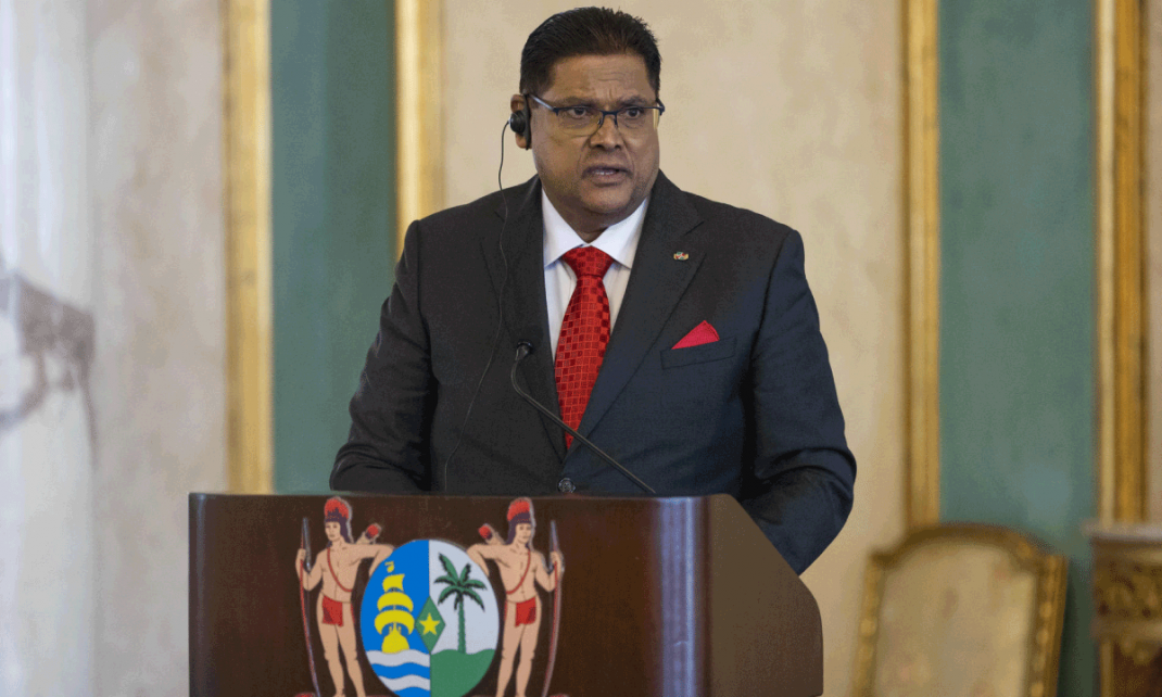 Surinam convierte su boom petrolero en dividendo social Que significa para la inversion y los negocios en Sudamerica