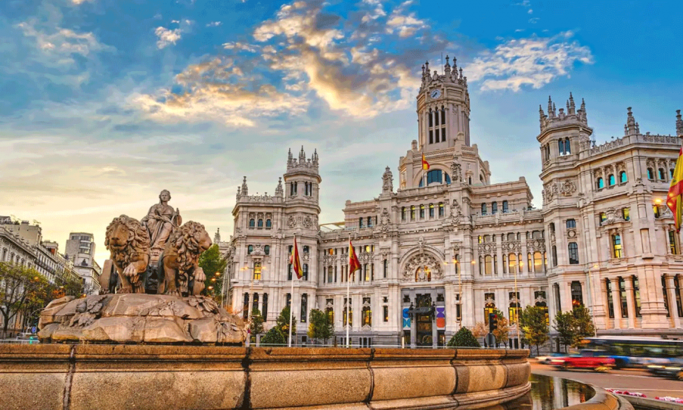 Instituciones de EE. UU. y Espana lanzan la quinta edicion de programa ejecutivo internacional en Madrid