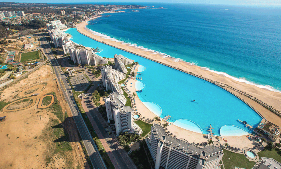 Crystal Lagoons La innovacion que esta revolucionando la inversion hotelera en America Latina