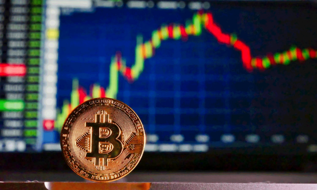 Bitcoin supera los $120 000 Claves cripto que todo profesional debe comprender