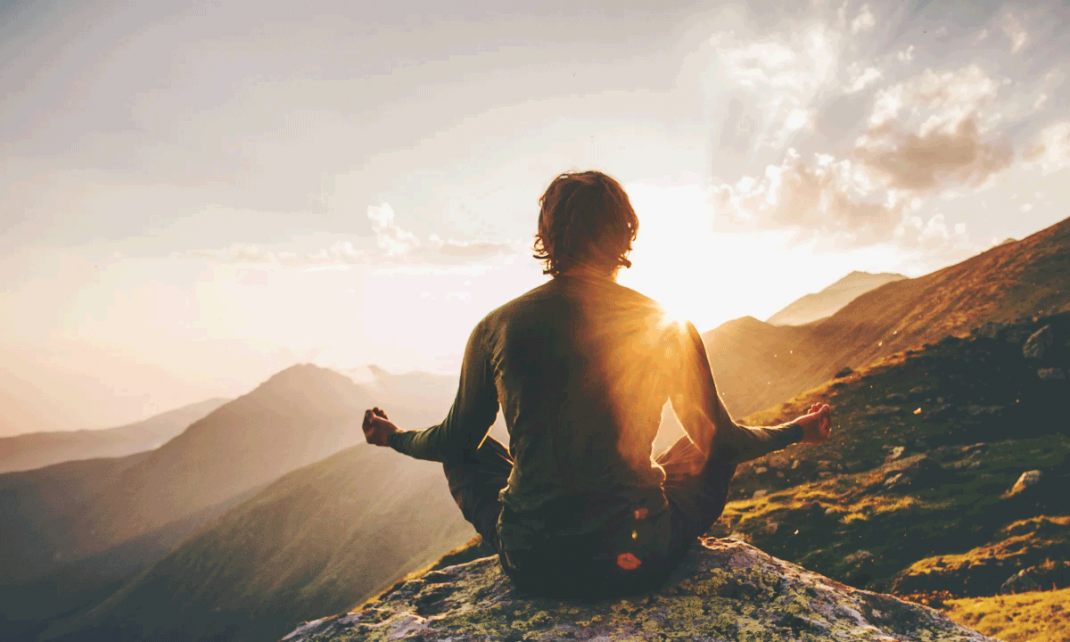 Meditacion en entornos corporativos y educativos Harvard advierte sobre sus riesgos psicologicos