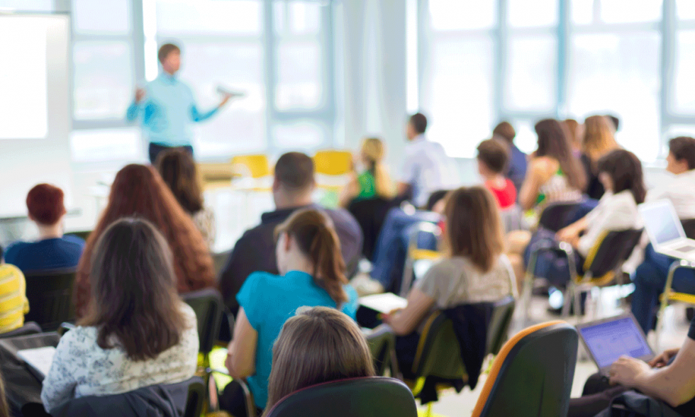 Docentes del siglo XXI CESUMA lanza maestria para transformar la educacion superior en Iberoamerica
