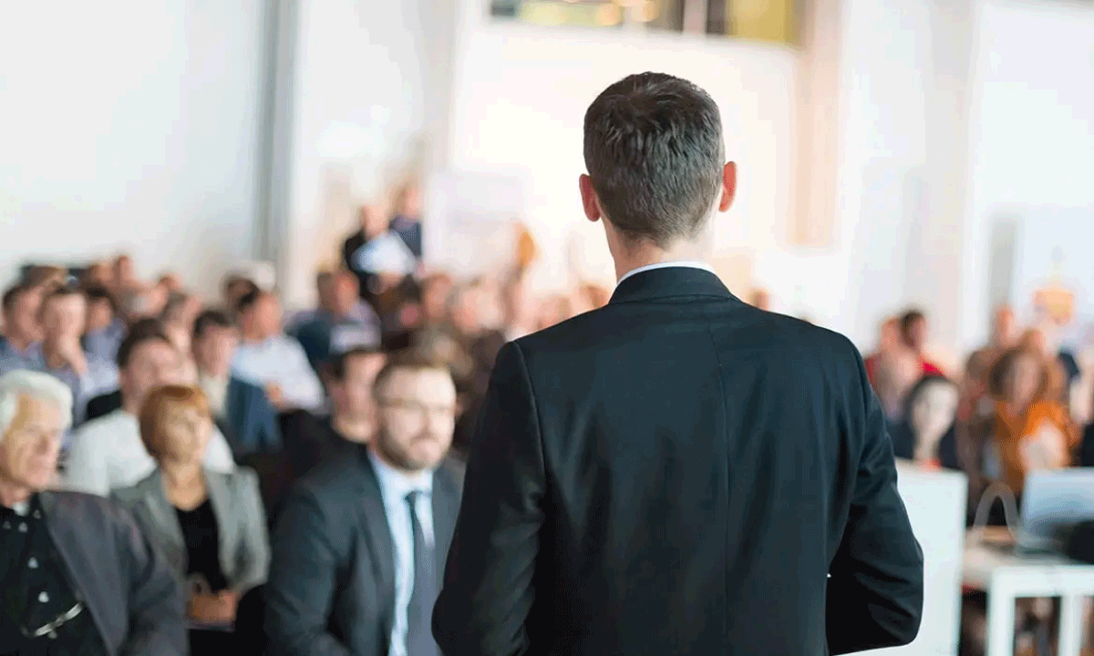 La evolucion del marketing politico en el escenario global y la necesidad de profesionales altamente capacitados