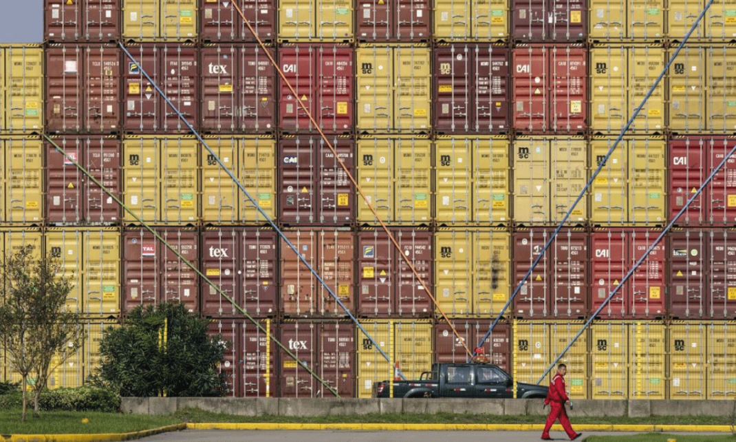 El superavit comercial record de China redefine las estrategias empresariales y las cadenas globales de suministro