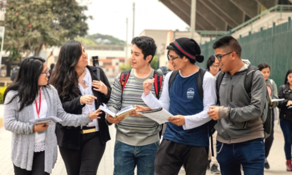 Empleo juvenil en Peru educacion superior especializada como respuesta a un mercado laboral cada vez mas competitivo